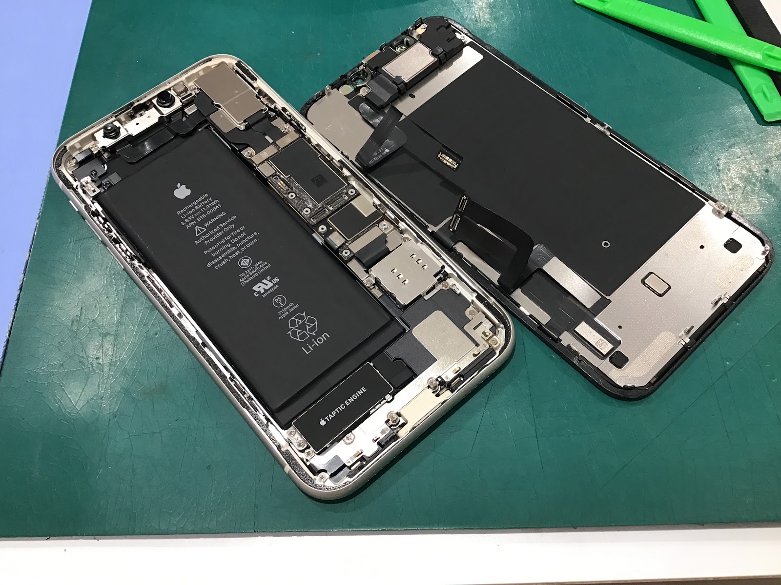 iPhone11のバッテリー交換を承りました！【スマホ修理工房町田モディ店】